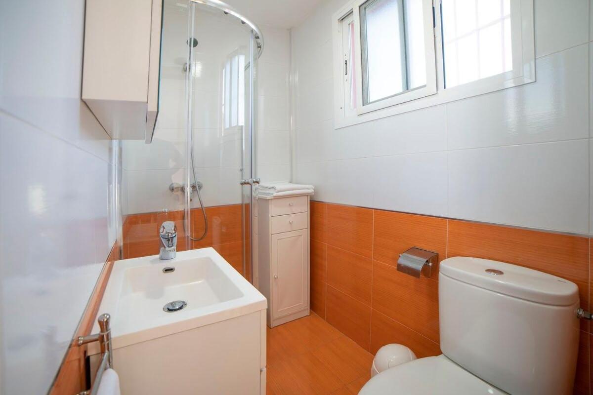 Bonito Apartamento Con Terraza - Pedregalejo Playa Малага Екстериор снимка