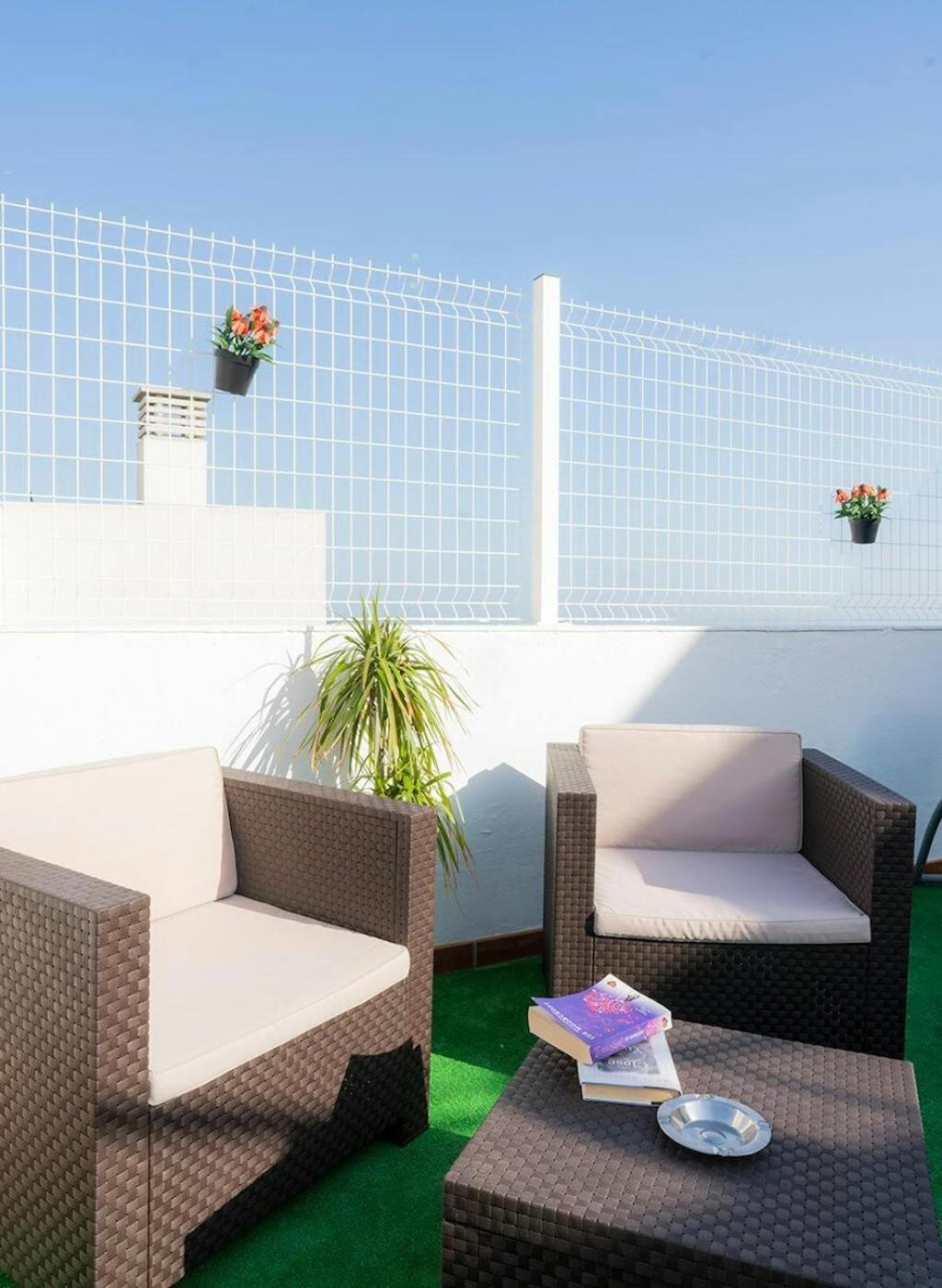 Bonito Apartamento Con Terraza - Pedregalejo Playa Малага Екстериор снимка